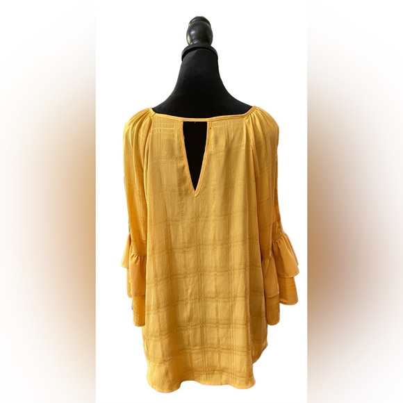 BCX: Cold Shoulder Blouse - Picture 17 of 17